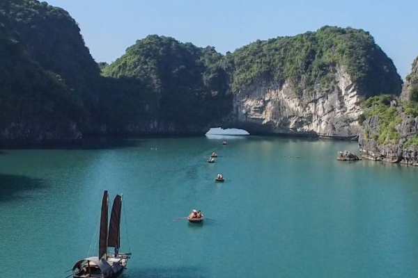 Bai Tu Long Bay - Wonder of Nature