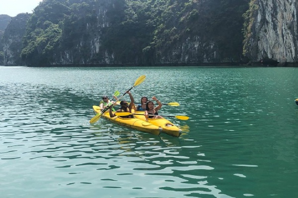 One Day Boat Tours in Lan Ha Bay - Group Tour
